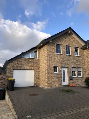 Doppelhaushälfte im Landhausstil in ruhiger Wohnlage am Stadtrand von Erkelenz