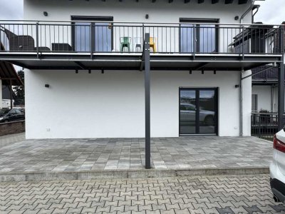 Stilvolle, neuwertige 2-Zimmer-Erdgeschosswohnung mit geh. Innenausstattung mit Terrasse