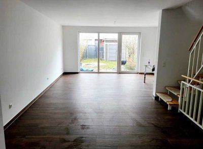Preiswertes und geräumiges 5-Zimmer-Reihenhaus mit EBK