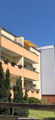 3-Zimmerwohnung mit neuem Badezimmer, Einbauküche und Balkon
