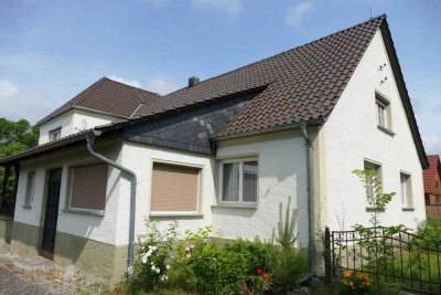 Bauernhof mit Lagerhalle