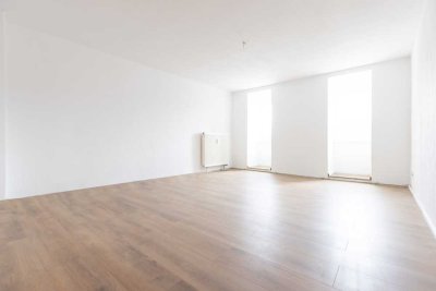 Schöne, Helle, Moderne, Saniert, 2-Zimmer Wohnung in Forst, ruhig, zentral