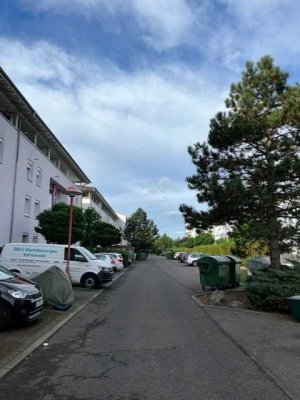 3-Zimmerwohnung mit Einbauküche und Balkon