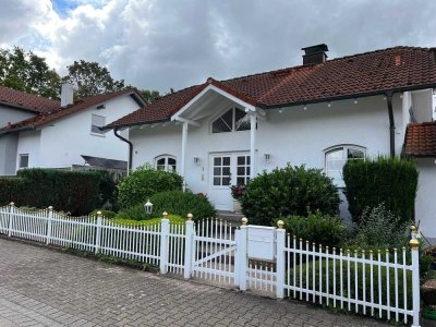 Großzügiges Architektenhaus mit exklusivem Garten in Top Lage