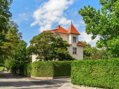 Historische Architektenvilla nähe Hilmteich – Außen aufwendig und stilgerecht saniert