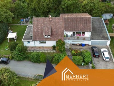 Vermietetes Zweifamilienhaus mit viel Platz und eigenem Brunnen in ruhiger Lage von Altenkunstadt