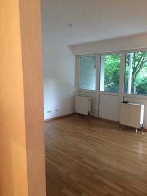 Attraktive 2-Zimmer-Wohnung mit idyllischer Terrasse