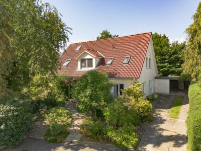 Zuhause ankommen: Einfamilienhaus mit                          Garten und Terrassen