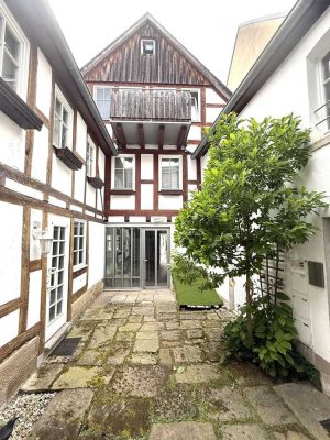 Ein Haus mit Geschichte – liebevoll saniertes Wohn- und Geschäftshaus mit besonderer Ausstrahlung