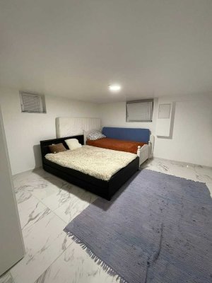 Möblierte 2ETW mit einbaukueche & Gartenmitbenutzung- ruhige Lage, Nähe Arboretum / Eschborn / MTZ