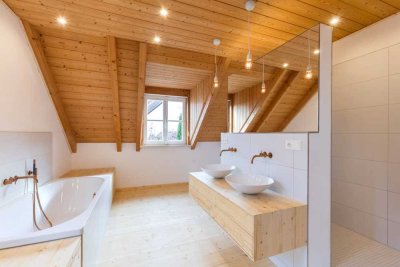 Hochwertiges 7-Zimmer-Einfamilienhaus mit geh. Innenausstattung und EBK in TOP Wohnlage von Moosburg