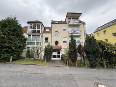 ***Bezugsfrei***Wohnen in ruhiger und begehrter Lage in Altglienicke **Sonnenbalkon**EBK**KFZ-Stellp