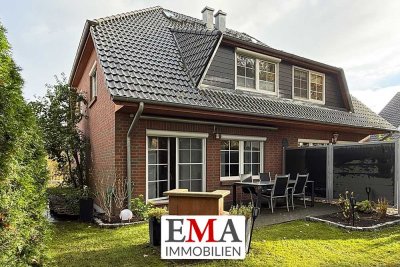 Moderne Semmelhaack-Doppelhaushälfte mit viel Platz für die Familie