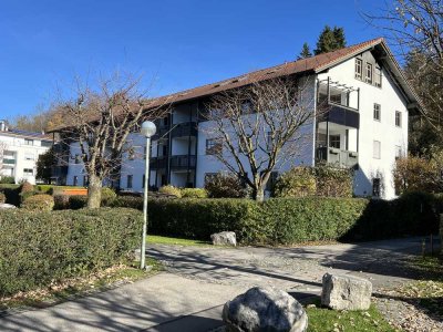 Erstbezug nach Sanierung: Helle 2-Zi-Wohnung mit Balkon in Bad Tölz