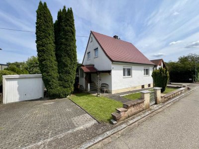 Charmantes Renovierungsobjekt, in ruhiger Lage mit Potenzial für Ihre Ideen