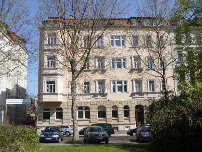 Schöne Dachwohnung mit Parkblick!