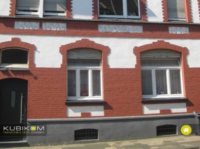 Ohligs. Altbau. 3-Zimmer-Erdgeschosswohnung  mit kleinem Garten.