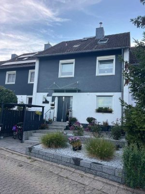 Einziehen und Wohlfühlen! Modernes Reihenmittelhaus für die junge Familie im Zentrum von SZ Thiede.