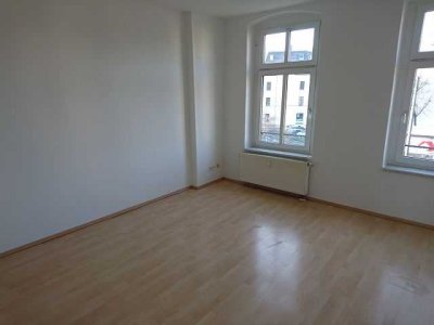 Schöne 2-Raum-Wohnung mit Balkon & Stellplatz in Zwickau – ab Okt. 2026