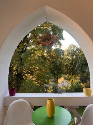 Luxuriöse, top möblierte 2,5-Zimmer Wohnung mit Balkon und Aussicht in Starnberg für 3 bis 6 Monate