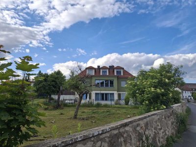Geräumige 4 Zimmer Wohnung mit großen Garten in ruhiger Lage von Moritzburg!!