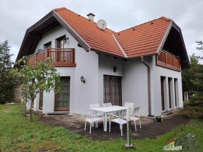 Großzügig gebautes Einfamilienhaus (Baumeisterhaus) auf 950m² Grund - 25min nach Wien!