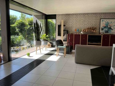 Von Privat: Loftartige Wohnung mit idyllischem Garten