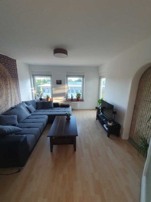 2 ZKB mit Einbauküche und Balkon