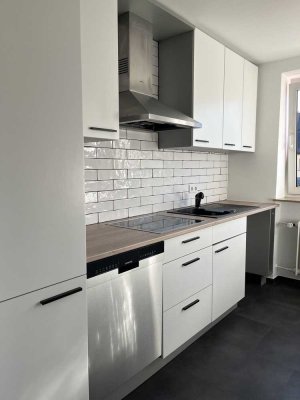 Exklusive 3-Zimmer-Wohnung mit Balkon und Einbauküche nähe Wöhrdersee