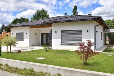 Modernes Wohnen auf einer Ebene - Stilvoll, hochwertig ausgestattet und barrierefrei