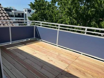 2,5-Zimmer-Maisonette-Wohnung mit  XXL Balkon und EBK in Ludwigsburg