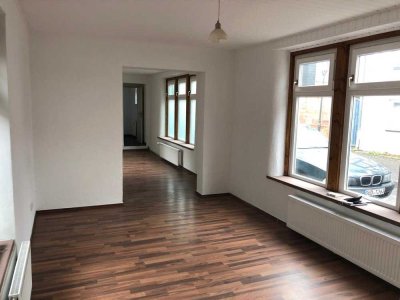 Helle renovierte 2-Zimmer-Wohnung im Zentrum von Altenstadt
