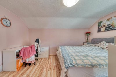 Wohnoase in Mutters: Großzügiges Mehrfamilienhaus mit 3 charmanten Wohnungen – Ideal für Großfamilien!