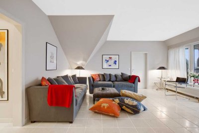 Stilvolle 3 Zimmer Wohnung mit großem Balkon, direkt am Strand