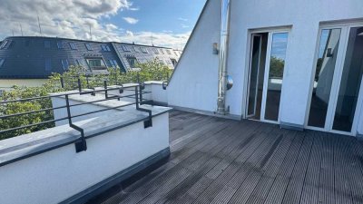 lichtdurchflutete Penthouse-Wohnung in Berlin-Steglitz