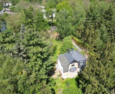 ++ Romantische Stadtvilla mit großem Grundstück in ruhiger, grüner Lage (Rabenstein/Sigmar) ++