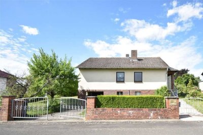 Ruhe, Grün und Gestaltungsspielraum – Haus mit Charme in Calden-Ehrsten