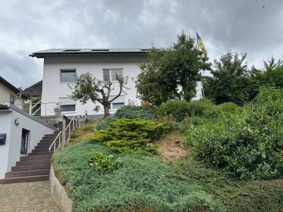 Ruhig gelegenes EFH mit Einliegerwohnung in sonniger Lage von Bad Hersfeld OT Beiershausen