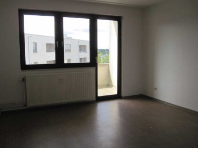 2 ZKB-Wohnung mit Balkon / KL / UNI - Gebiet !!