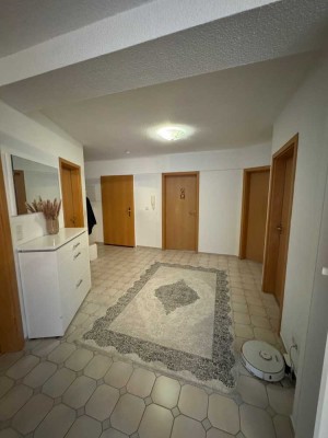 Geräumige 4-Zimmer-Wohnung mit 2 Balkonen in Schöneck