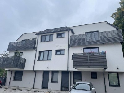 Moderne 3 Zimmer Wohnung mit Balkon in Grünruhelage zu vermieten!