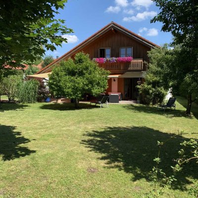 Helles, großzügiges Einfamilienhaus mit schönem Garten in Pöcking, 5+2 Zimmer
