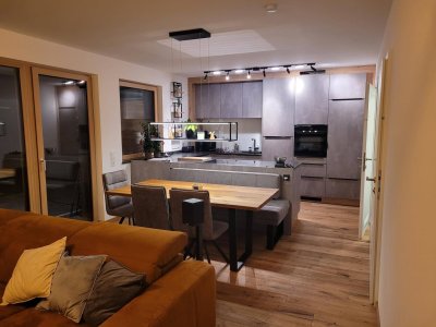 Neue 3-Zimmer Erdgeschosswohnung mit Terrasse und Garten