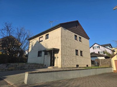 "2-Familienhaus in Herrenberg mit schönem Garten"