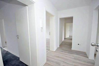4 ZIMMER | BALKON | GÄSTE-WC | BADEWANNE | viel Platz!