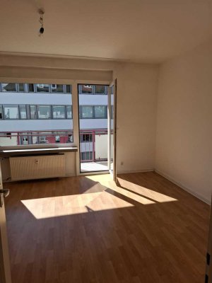 1-Zimmer-Appartement mit Balkon in Frankfurt, Westend-Süd