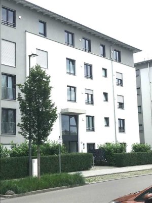 Exklusive moderne 3 Zimmer EG-Wohnung mit 150 qm Privatgarten in Germering sehr ruhige Lage