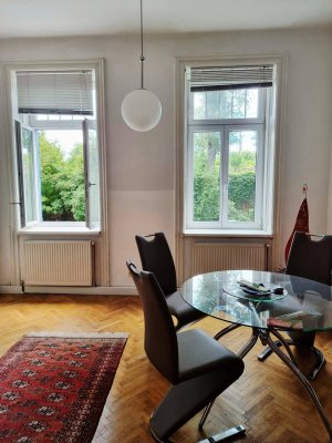 Altbau Erdgeschosswohnung 3 Zimmer 98m² in Wien
