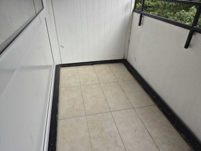 350 € - 74 m² - 3.5 Zi.