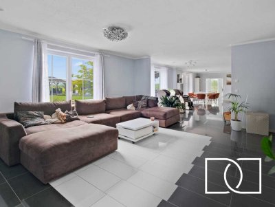 Luxuriöse Villa mit Pool! Energieeffizientes Wohnen auf großzügigem Traumgrundstück